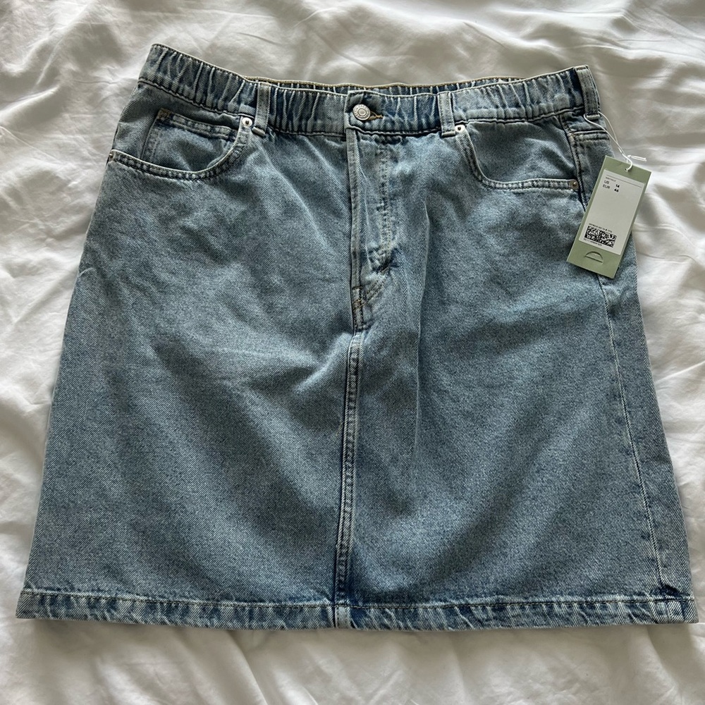 🩵NWT Denim stretch Waist Band jean mini skirt H&M size 14